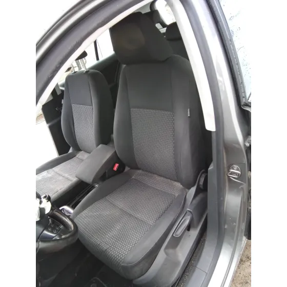 VOLKSWAGEN TIGUAN (5N1) '2009 2.0 TDI GRIS METALIZADO