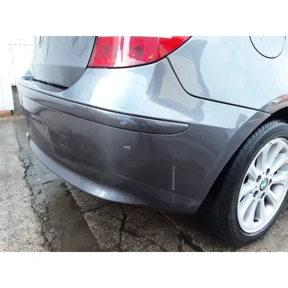 BMW SERIE 1 BERLINA (E81/E87) '2006 2.0 16V DIESEL GRIS