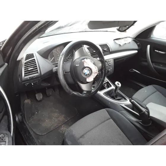 BMW SERIE 1 BERLINA (E81/E87) '2006 2.0 16V DIESEL GRIS
