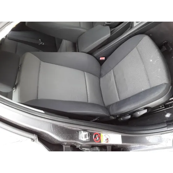 BMW SERIE 1 BERLINA (E81/E87) '2006 2.0 16V DIESEL GRIS