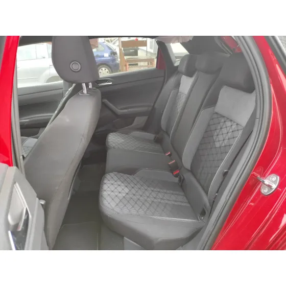 VOLKSWAGEN POLO '2023 1.0 TSI ROJO