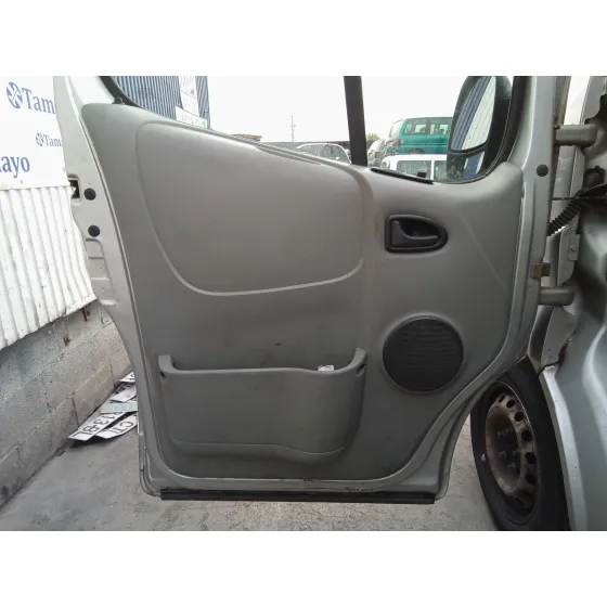 OPEL VIVARO '2004 1.9 CDTI CAT (F9Q-760 / L08) PLATA
