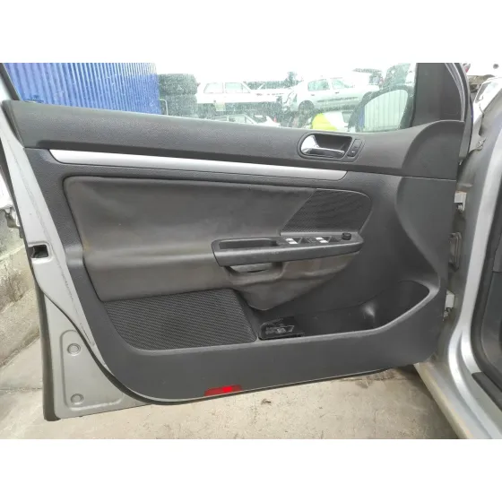 VOLKSWAGEN GOLF V BERLINA (1K1) '2004 1.9 TDI PLATA