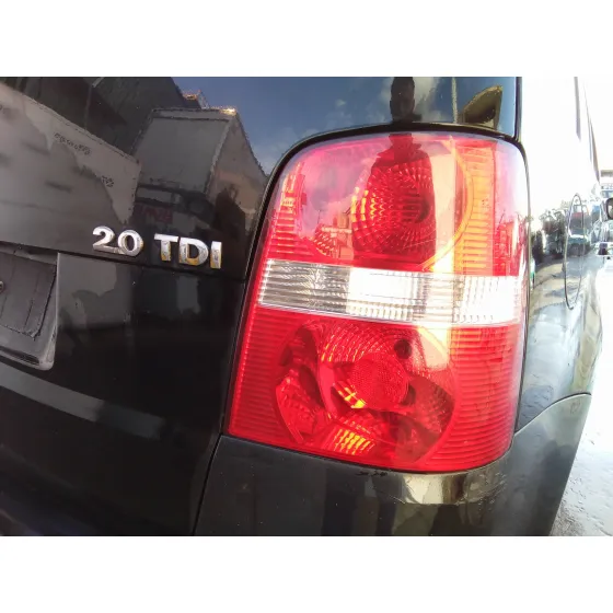 VOLKSWAGEN TOURAN (1T1) '2004 2.0 TDI NEGRO