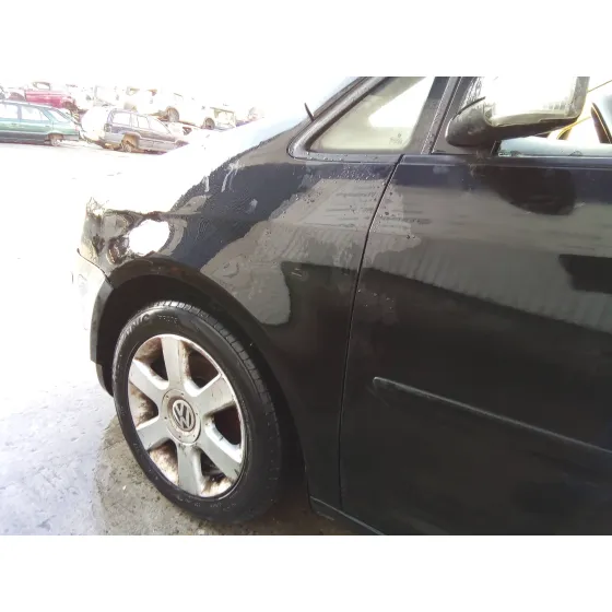 VOLKSWAGEN TOURAN (1T1) '2004 2.0 TDI NEGRO