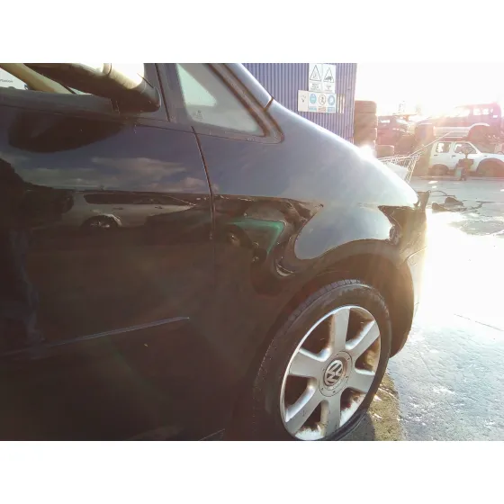 VOLKSWAGEN TOURAN (1T1) '2004 2.0 TDI NEGRO