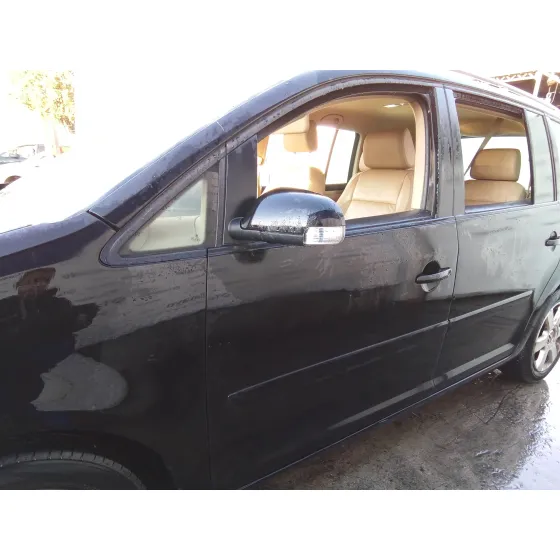 VOLKSWAGEN TOURAN (1T1) '2004 2.0 TDI NEGRO