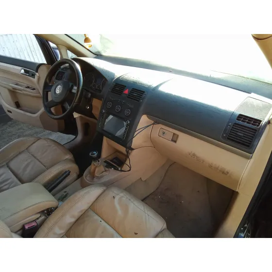 VOLKSWAGEN TOURAN (1T1) '2004 2.0 TDI NEGRO