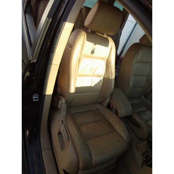 VOLKSWAGEN TOURAN (1T1) '2004 2.0 TDI NEGRO