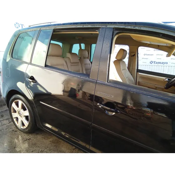 VOLKSWAGEN TOURAN (1T1) '2004 2.0 TDI NEGRO