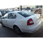 SKODA OCTAVIA BERLINA (1Z3) SKODA OCTAVIA BERLINA (1Z3) '2011 * BLANCO 2008