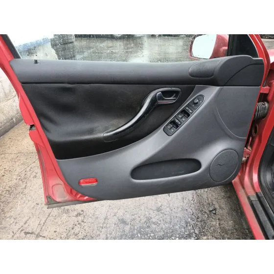 Seat LEON (1M1) 2000