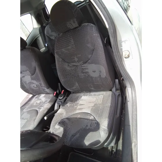CITROEN C2 '2004 1.1 PLATA