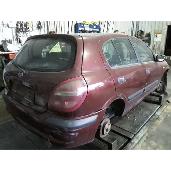 NISSAN ALMERA (N16/E) '2002 2.2 16V TURBODIESEL CAT ROJO