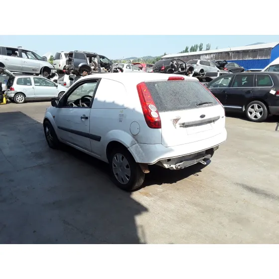FORD FIESTA (CBK) '2006 VAN BLANCO