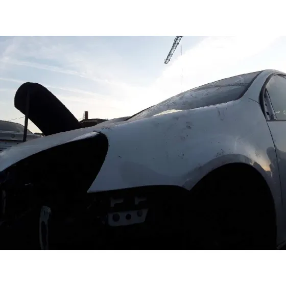 VOLKSWAGEN GOLF V BERLINA (1K1) '2004 2.0 TDI BLANCO
