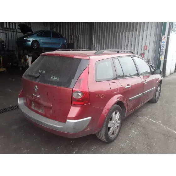 RENAULT MEGANE II BERLINA 5P '2004 1.9 DCI DIESEL GRANATE