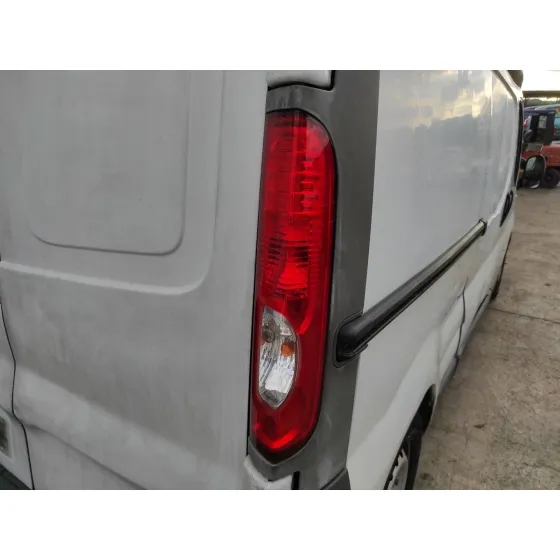 RENAULT TRAFIC CAJA CERRADA (AB 4.01) '2007 2.0 DCI DIESEL CAT BLANCO
