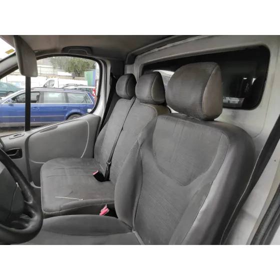 RENAULT TRAFIC CAJA CERRADA (AB 4.01) '2007 2.0 DCI DIESEL CAT BLANCO