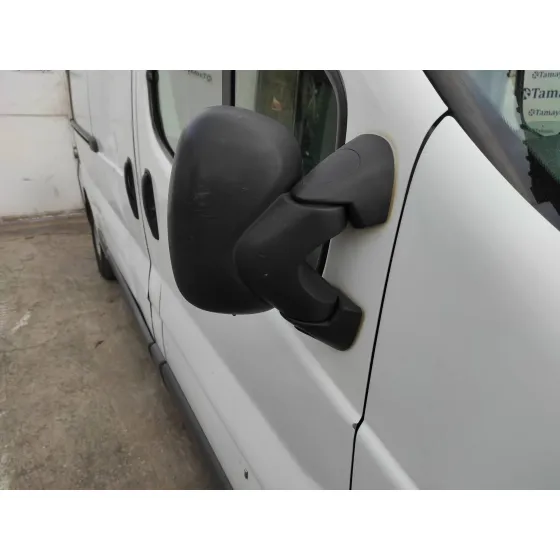 RENAULT TRAFIC CAJA CERRADA (AB 4.01) '2007 2.0 DCI DIESEL CAT BLANCO