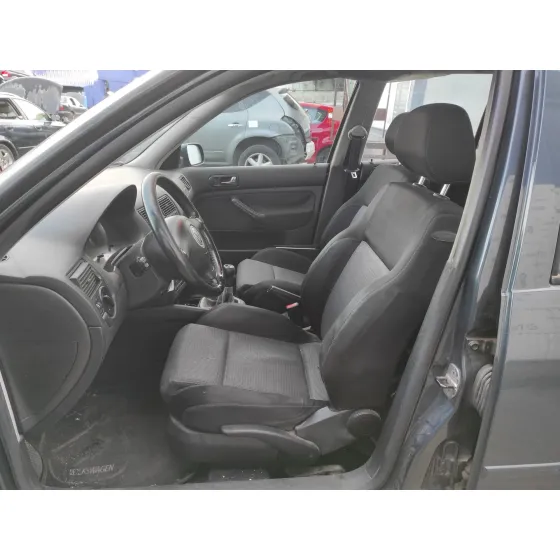 VOLKSWAGEN GOLF IV BERLINA (1J1) '2003 * GRIS
