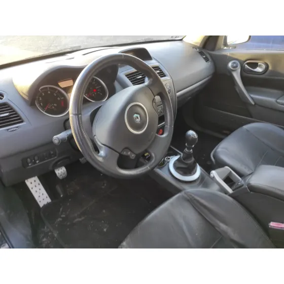 RENAULT MEGANE II COUPE/CABRIO '2006 2.0 NEGRO