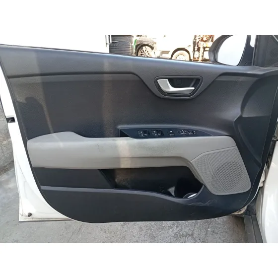 Kia STONIC (YB) 2017