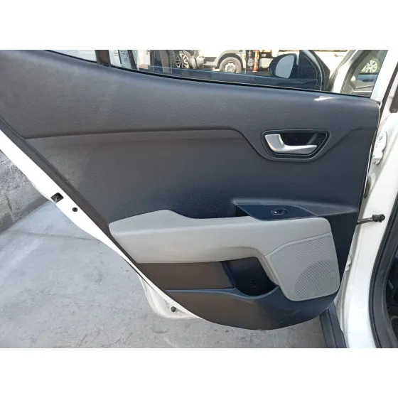 Kia STONIC (YB) 2017