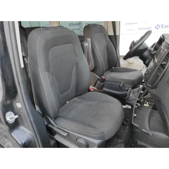 MERCEDES VITO TOURER (447) '2015 2.1 CDI CAT NEGRO