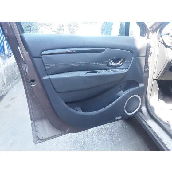 RENAULT SCENIC III '2011 * MARRON