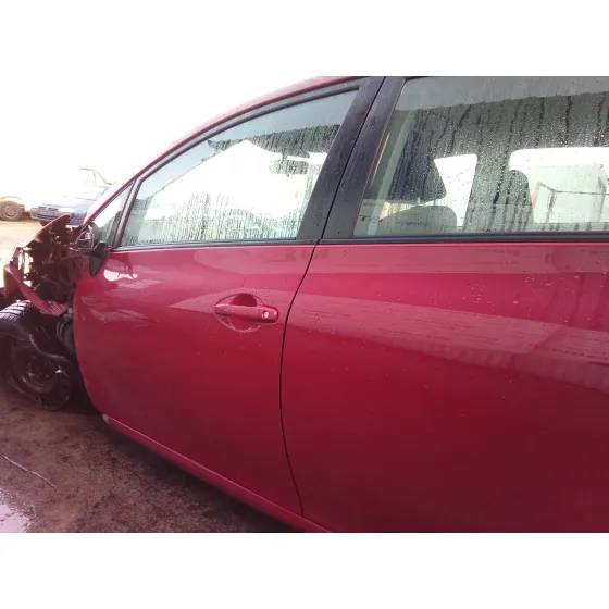 TOYOTA AURIS '2008 1.4 TURBODIESEL CAT ROJO