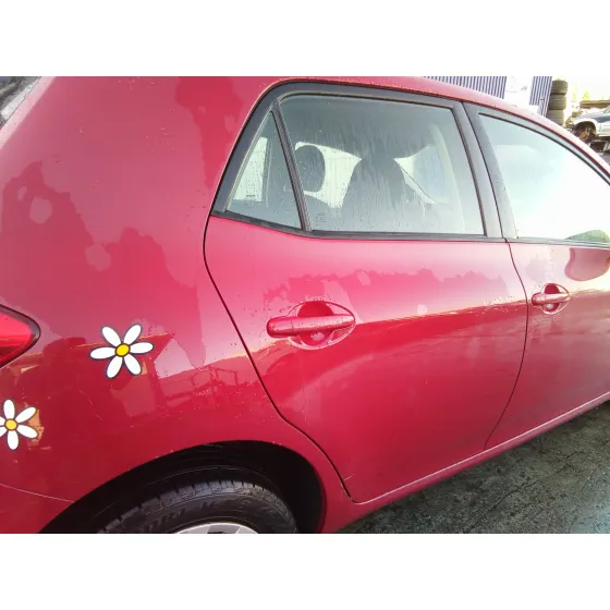 TOYOTA AURIS '2008 1.4 TURBODIESEL CAT ROJO