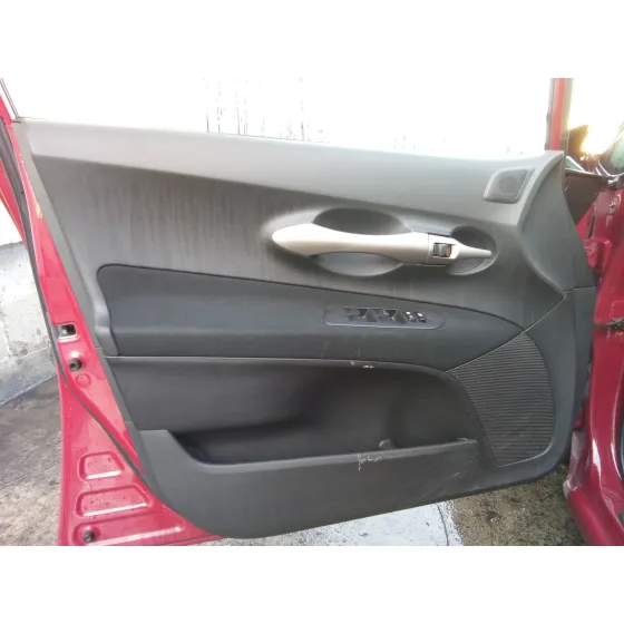 TOYOTA AURIS '2008 1.4 TURBODIESEL CAT ROJO