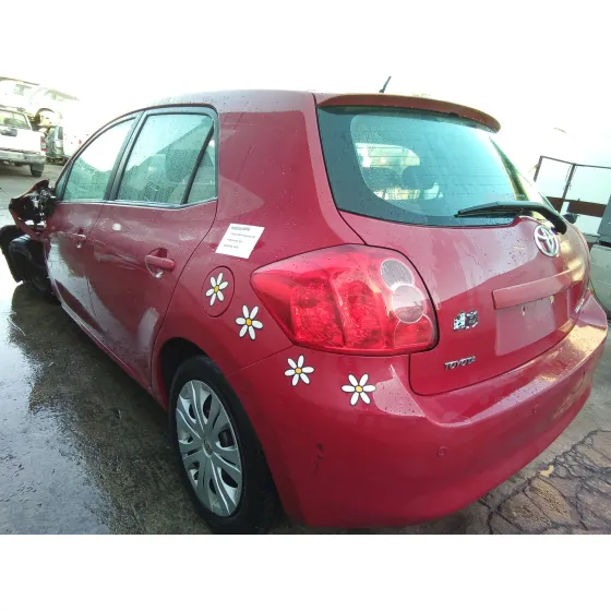 TOYOTA AURIS '2008 1.4 TURBODIESEL CAT ROJO