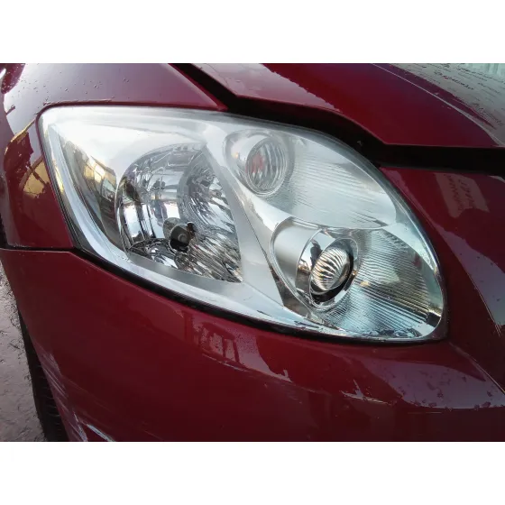 TOYOTA AURIS '2008 1.4 TURBODIESEL CAT ROJO