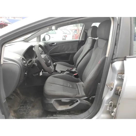 SEAT LEON (1P1) '2010 1.6 TDI PLATA