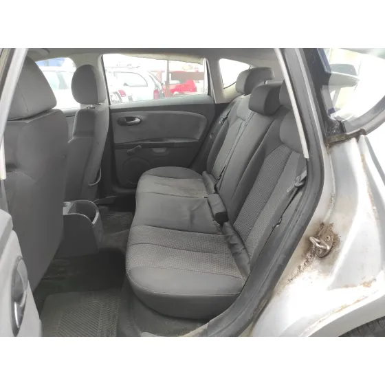 SEAT LEON (1P1) '2010 1.6 TDI PLATA