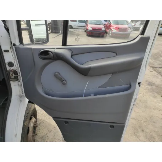 MERCEDES SPRINTER CHASIS-CABINA '2002 411CDI BLANCO