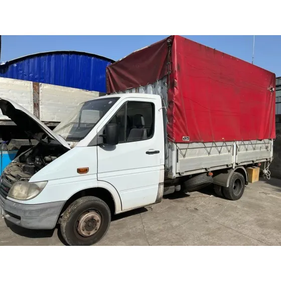 MERCEDES SPRINTER CHASIS-CABINA '2002 411CDI BLANCO