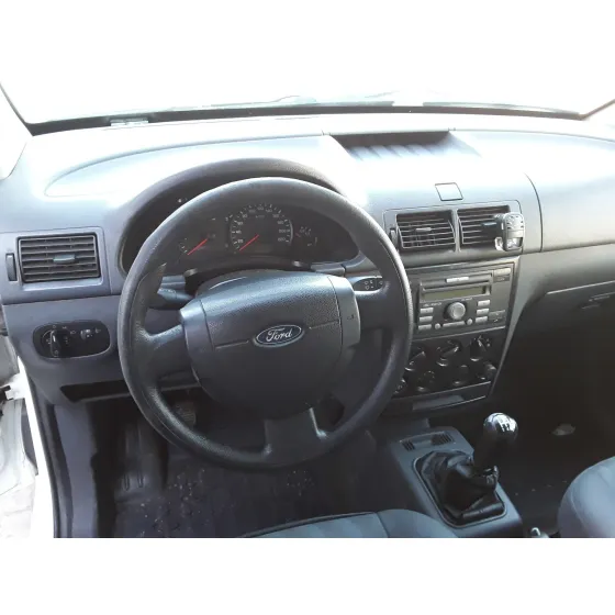 FORD TRANSIT CONNECT '2010 2.0 CC 136CV / 100 KW BLANCO