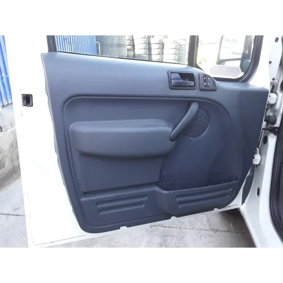 FORD TRANSIT CONNECT '2010 2.0 CC 136CV / 100 KW BLANCO