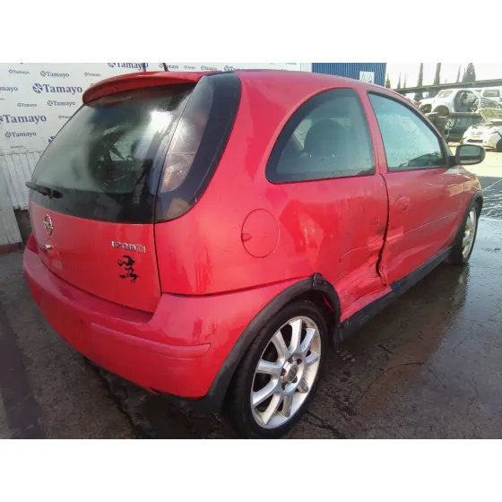 OPEL CORSA C '2005 1.7 16V CDTI ROJO