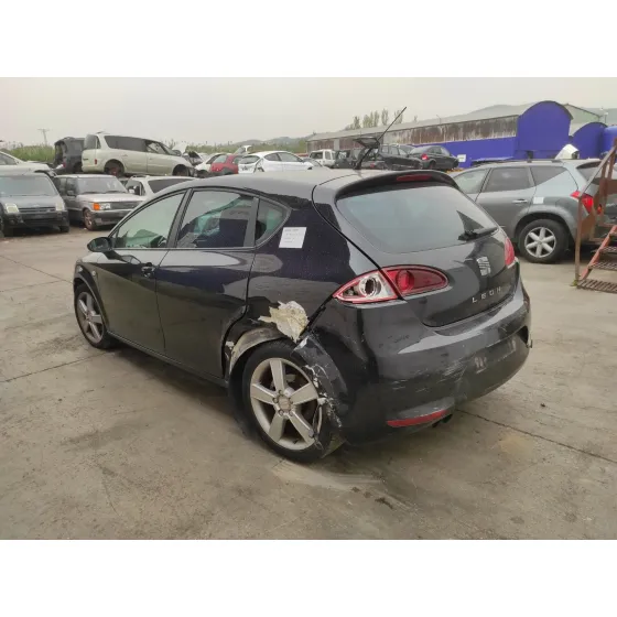 SEAT LEON (1P1) '2006 2.0 TDI NEGRO