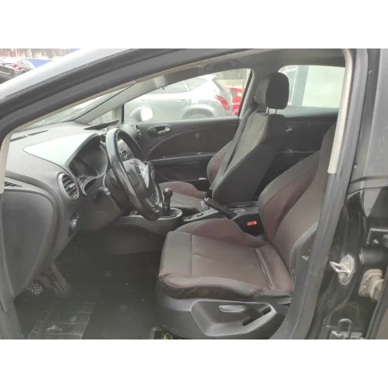 SEAT LEON (1P1) '2006 2.0 TDI NEGRO
