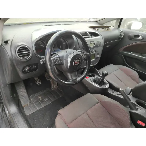 SEAT LEON (1P1) '2006 2.0 TDI NEGRO