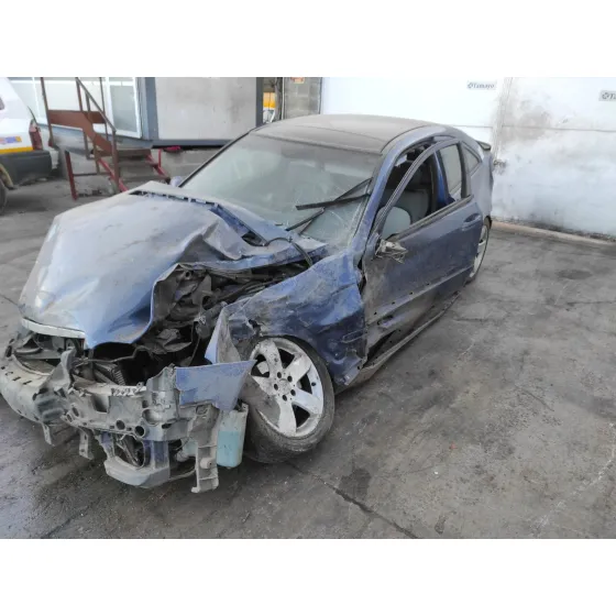 MERCEDES CLASE C (W203) SPORTCOUPE '2004 2.3 COMPRESOR CAT AZUL MARINO