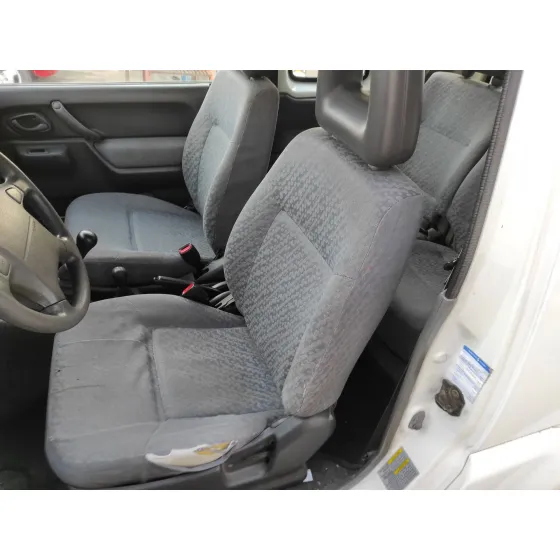 SUZUKI JIMNY SN (FJ) '2003 1.3 16V CAT BLANCO