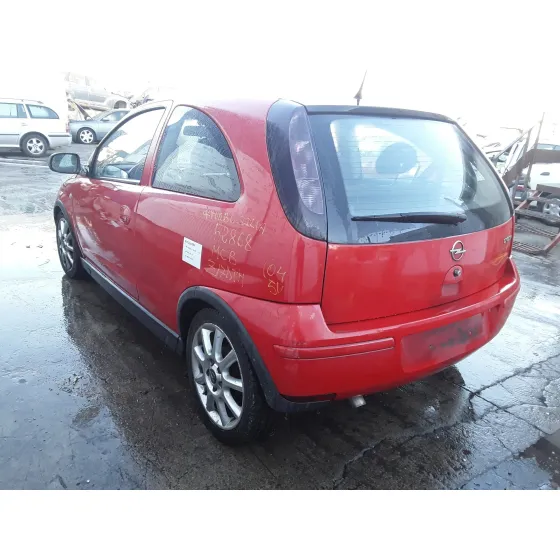 OPEL CORSA C '2004 1.7 16V CDTI ROJO