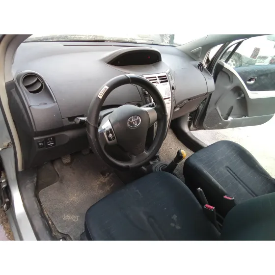 TOYOTA YARIS (KSP9/SCP9/NLP9) '2006 1.3 CAT GRIS