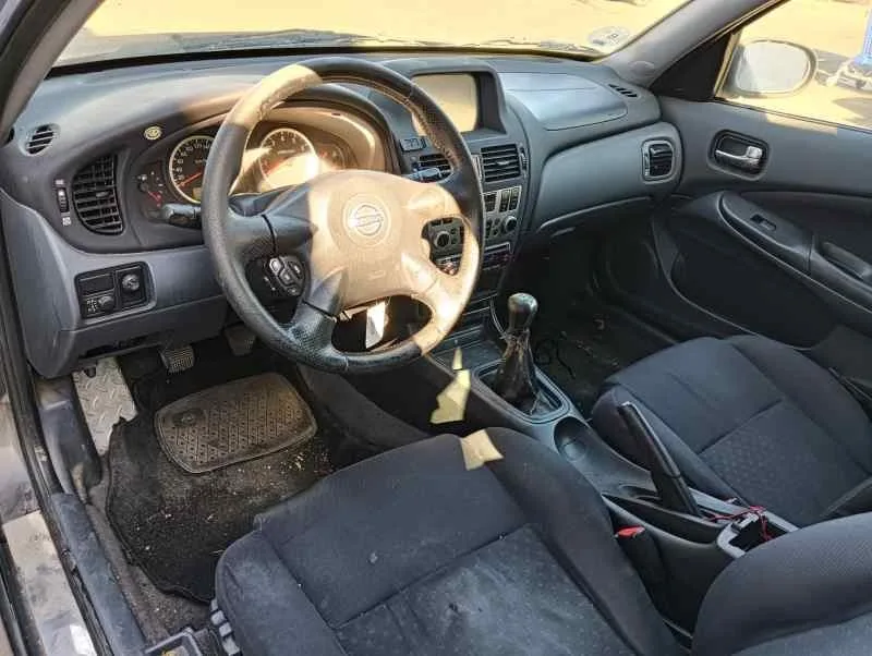 NISSAN ALMERA (N16/E) NISSAN ALMERA (N16/E) '2005 * NEGRO 2000